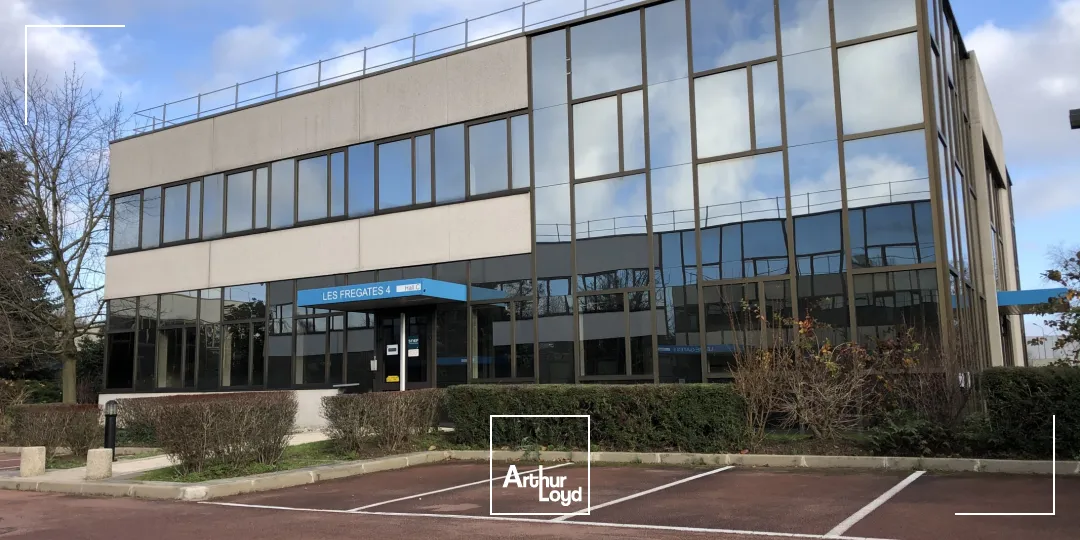 Bureaux - Location - TREMBLAY EN FRANCE - 93290 - 340-2892.9 - 7759475