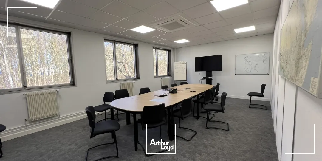 Bureaux - Location - TREMBLAY EN FRANCE - 93290 - 233-481 - 7759486