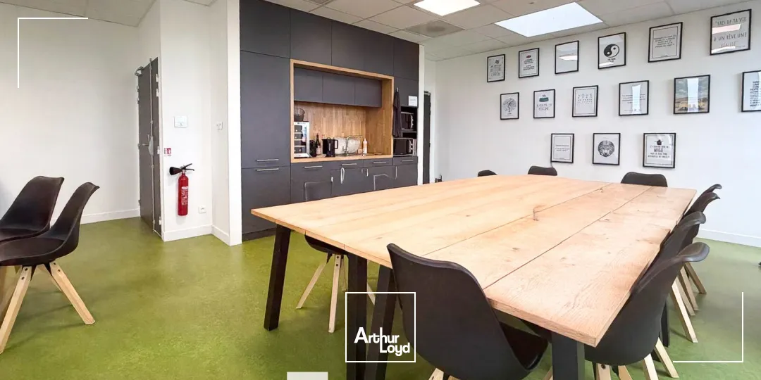 Bureaux - Vente - SAINT PRIEST - 69800 - 747-747 - 7759621