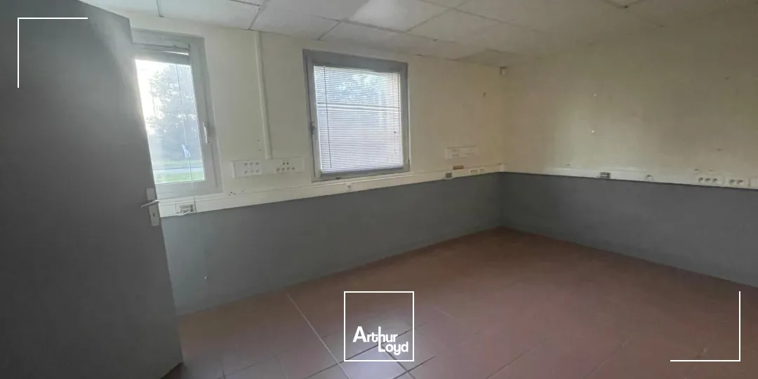 Locaux d'activité & Entrepôts - Location - PLOEREN - 56880 - 700-700 - 7761944