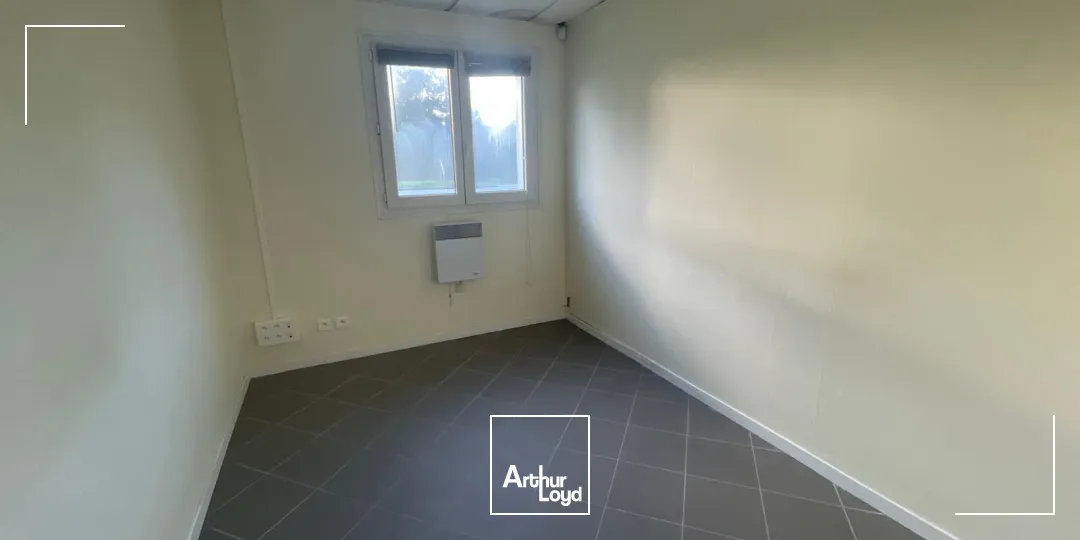 Locaux d'activité & Entrepôts - Location - PLOEREN - 56880 - 700-700 - 7761947
