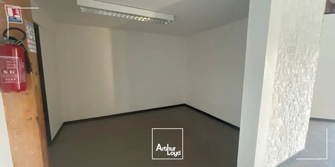 Locaux d'activité & Entrepôts - Location - PLOEREN - 56880 - 700-700 - 7761953