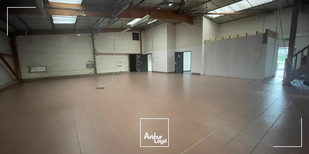 Locaux d'activité & Entrepôts - Location - PLOEREN - 56880 - 700-700 - 7761957