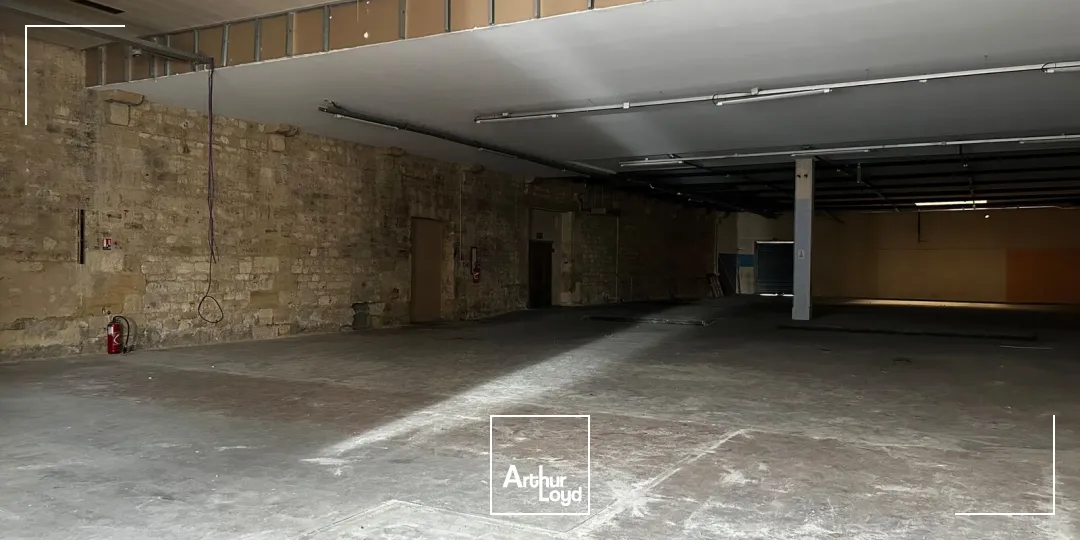 Locaux commerciaux - Location - BORDEAUX - 33300 - 719.82-719.82 - 7761965