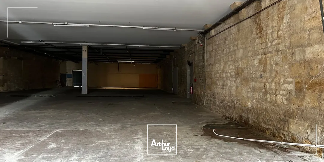 Locaux commerciaux - Location - BORDEAUX - 33300 - 719.82-719.82 - 7761966