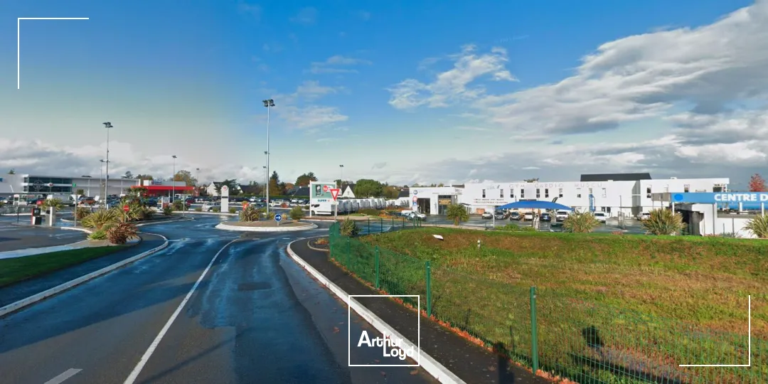 Locaux commerciaux - Location - THOUARE SUR LOIRE - 44470 - 245-245 - 7762182