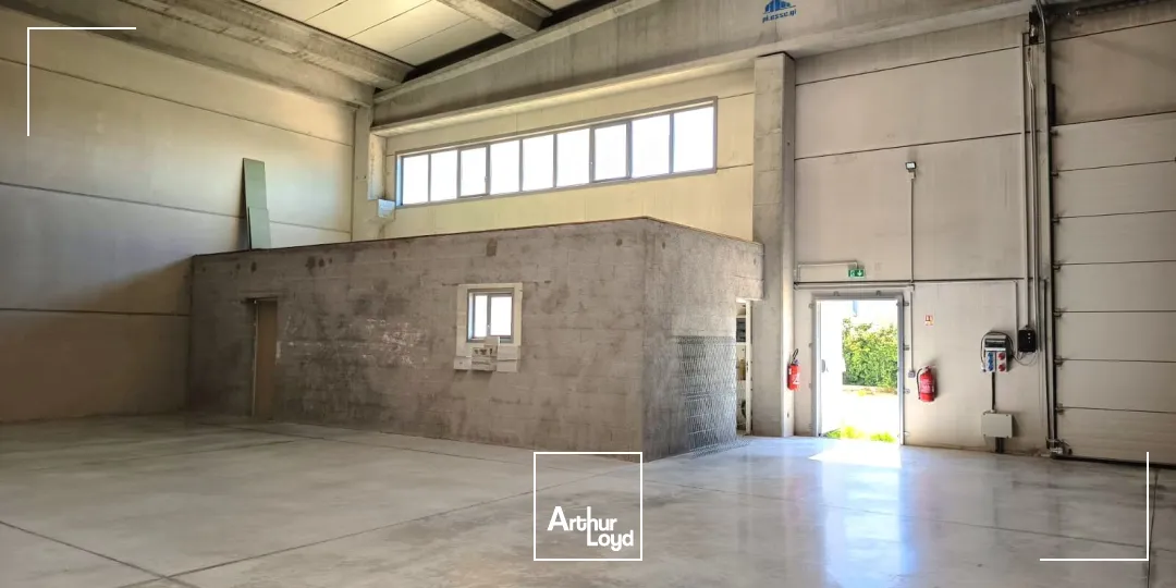 Locaux d'activité & Entrepôts - Location - SIGNES - 83870 - 1166-1166 - 7762342