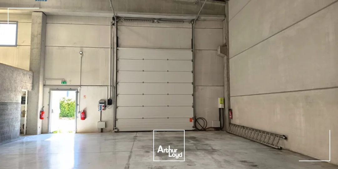 Locaux d'activité & Entrepôts - Location - SIGNES - 83870 - 1166-1166 - 7762343