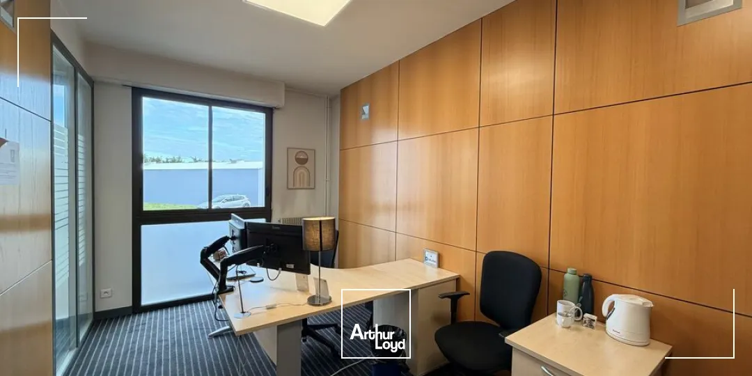 Locaux d'activité & Entrepôts - Vente - POITIERS - 86000 - 763-763 - 7762762