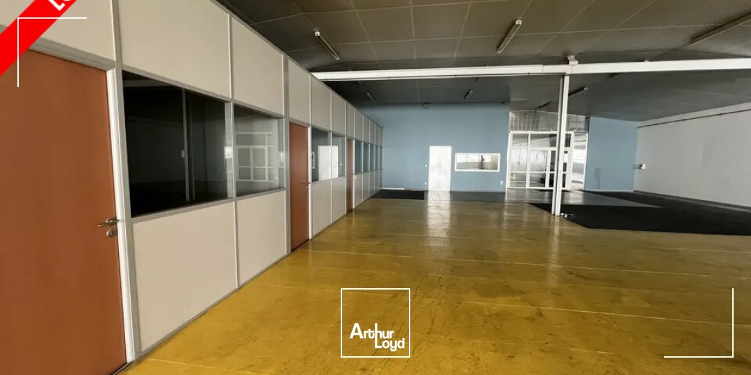 Locaux commerciaux - Location - L'ISLE D'ESPAGNAC - 16340 - 715-715 - 7763111