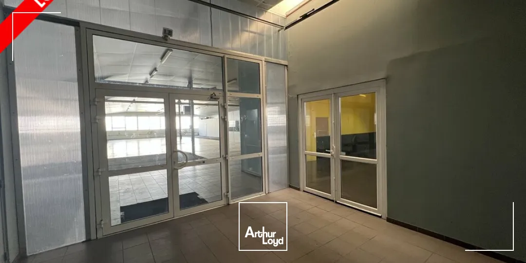 Locaux commerciaux - Location - L'ISLE D'ESPAGNAC - 16340 - 715-715 - 7763112