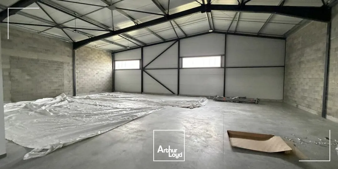 Locaux d'activité & Entrepôts - Location - MOURS SAINT EUSEBE - 26540 - 269-269 - 7763533