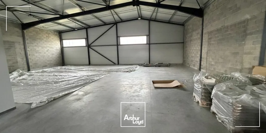 Locaux d'activité & Entrepôts - Location - MOURS SAINT EUSEBE - 26540 - 269-269 - 7763534
