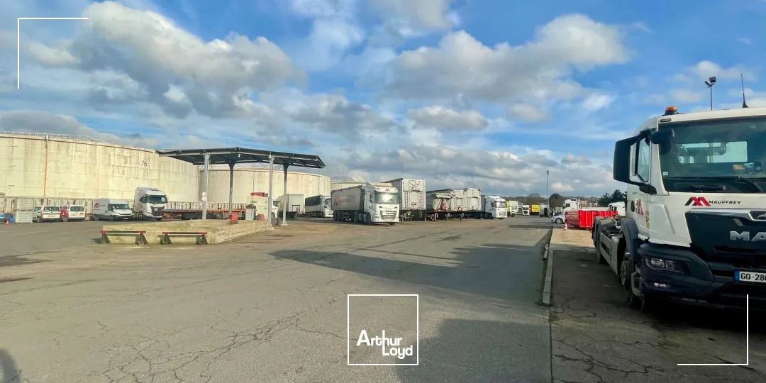 Locaux d'activité & Entrepôts - Vente - LE GRAND QUEVILLY - 76120 - 185-685 - 7763884