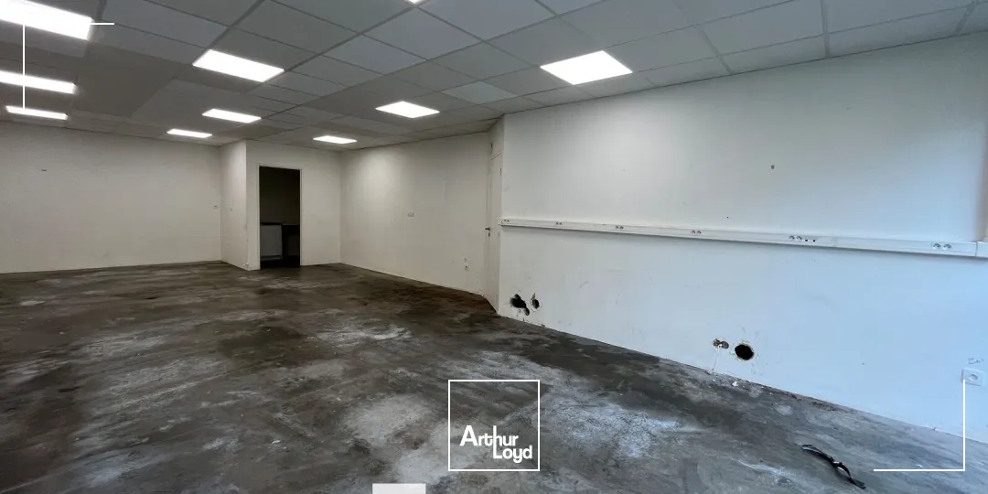 Locaux d'activité & Entrepôts - Location - MARCILLY D'AZERGUES - 69380 - 260-260 - 7764353