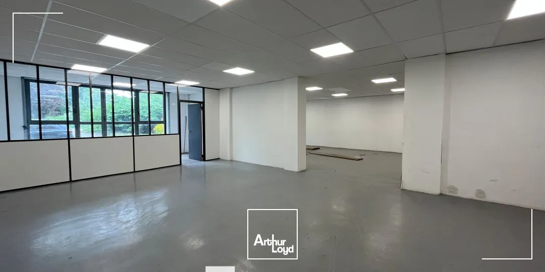 Locaux d'activité & Entrepôts - Location - MARCILLY D'AZERGUES - 69380 - 260-260 - 7764351