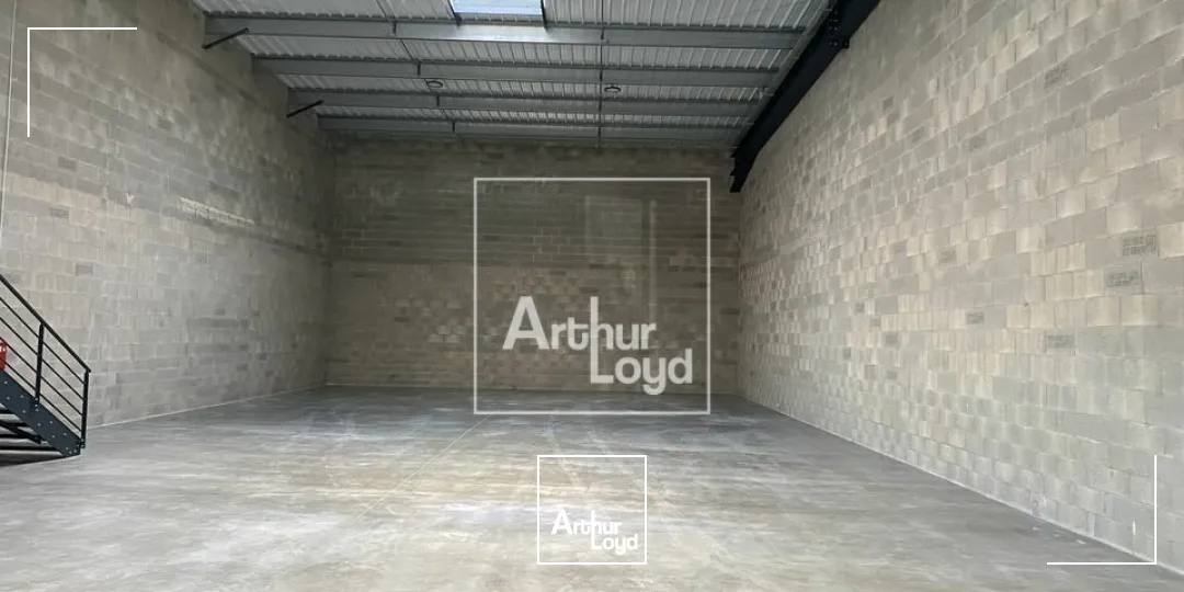 Locaux d'activité & Entrepôts - Location - AVRAINVILLE - 91630 - 424-9527 - 7764525