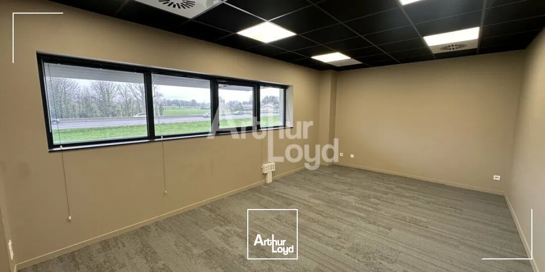 Locaux d'activité & Entrepôts - Location - NOYAL SUR VILAINE - 35530 - 580-580 - 7764589
