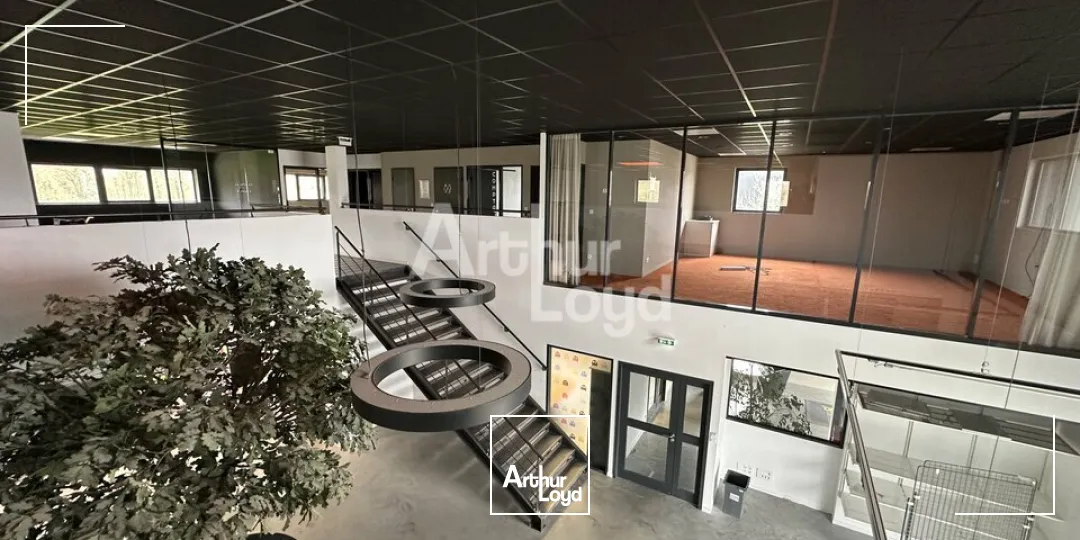 Locaux d'activité & Entrepôts - Location - NOYAL SUR VILAINE - 35530 - 580-580 - 7764588