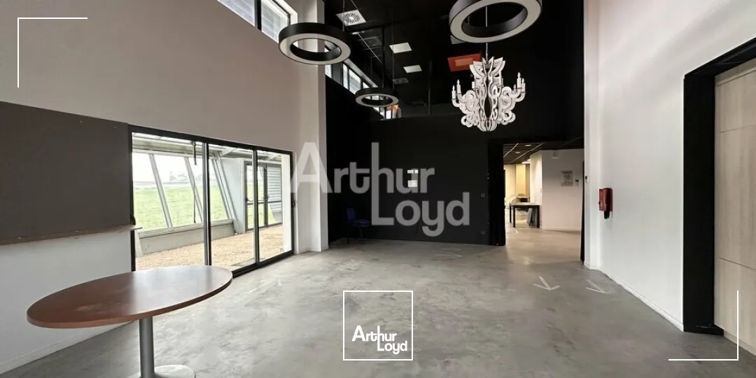 Locaux d'activité & Entrepôts - Vente - NOYAL SUR VILAINE - 35530 - 580-580 - 7764581