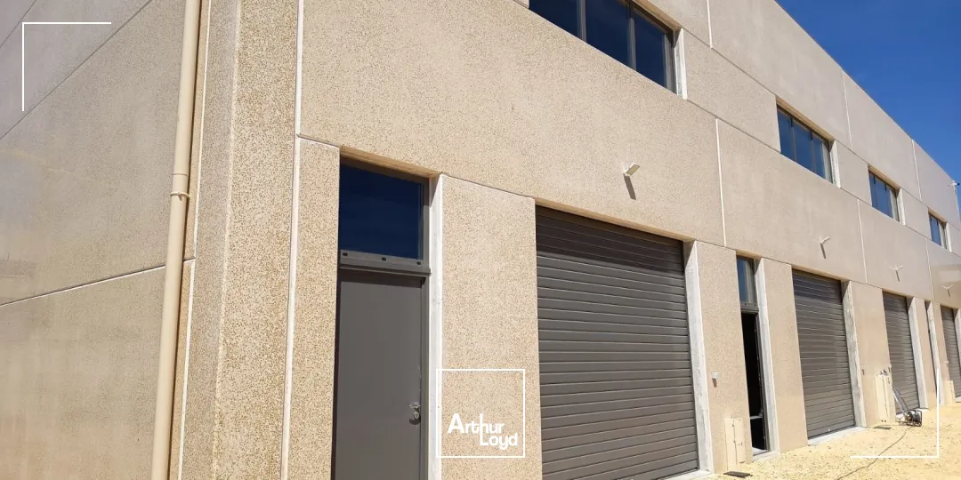 Locaux commerciaux - Location - LA SEYNE SUR MER - 83500 - 130-285 - 7765100