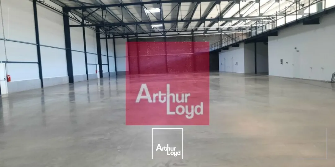 Locaux d'activité & Entrepôts - Location - CLERMONT FERRAND - 63100 - 522-522 - 7769557