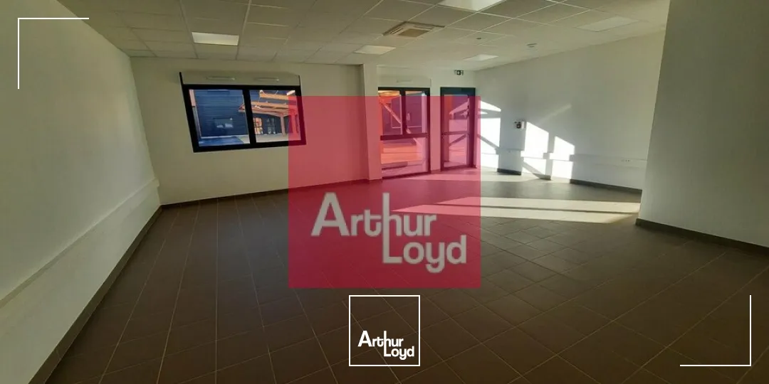 Locaux d'activité & Entrepôts - Location - CLERMONT FERRAND - 63100 - 522-522 - 7769558