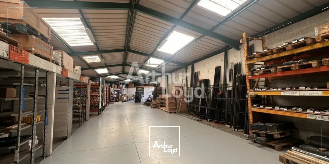 Locaux d'activité & Entrepôts - Vente - BOURGBARRE - 35230 - 1200-1200 - 7769591