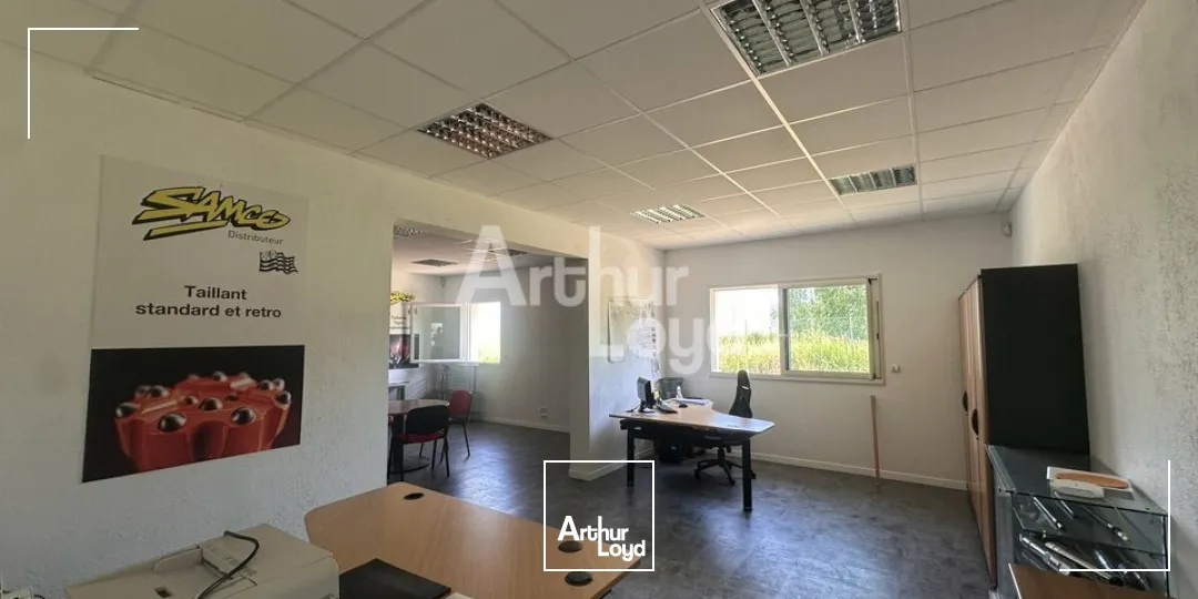 Locaux d'activité & Entrepôts - Vente - BOURGBARRE - 35230 - 1200-1200 - 7769593