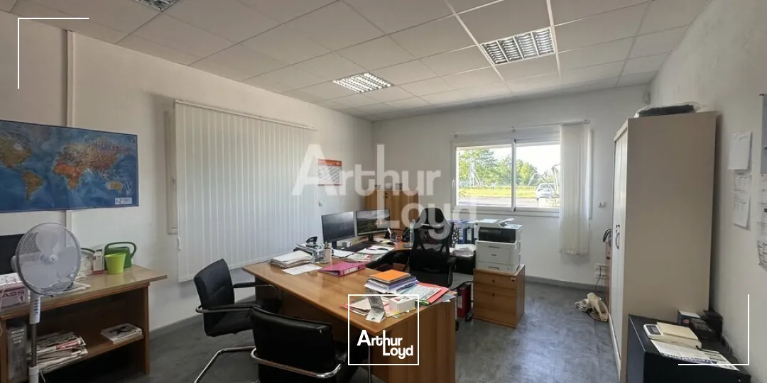 Locaux d'activité & Entrepôts - Vente - BOURGBARRE - 35230 - 1200-1200 - 7769594