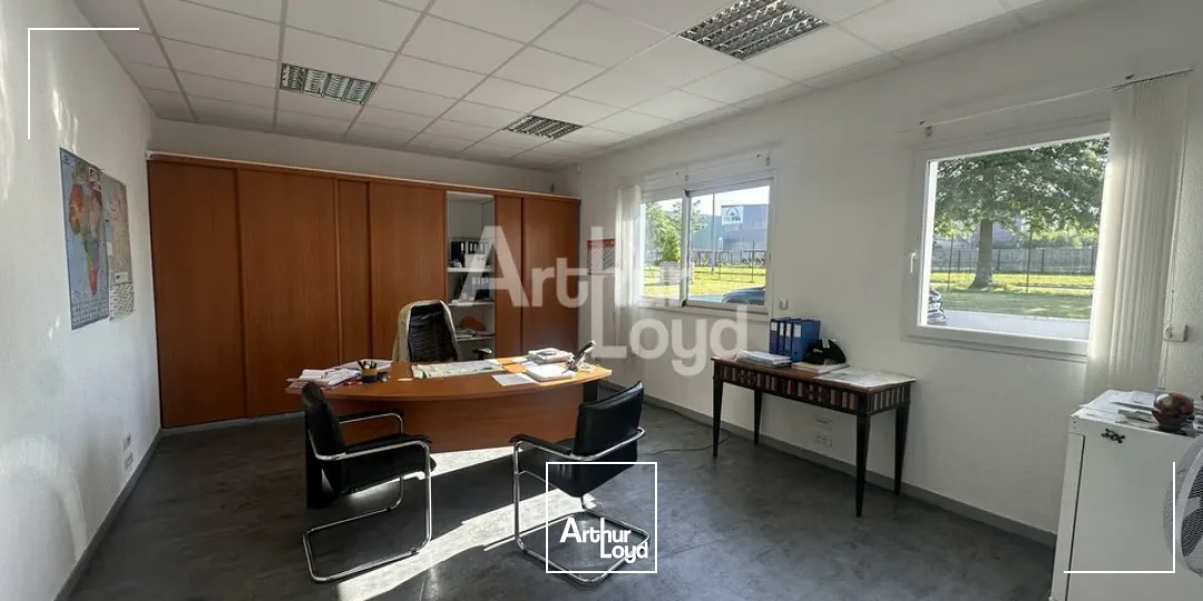 Locaux d'activité & Entrepôts - Vente - BOURGBARRE - 35230 - 1200-1200 - 7769595