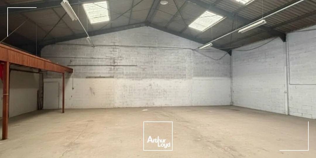 Locaux d'activité & Entrepôts - Location - SAINT-GERMAIN-DU-PUY - 18390 - 400-400 - 7769633