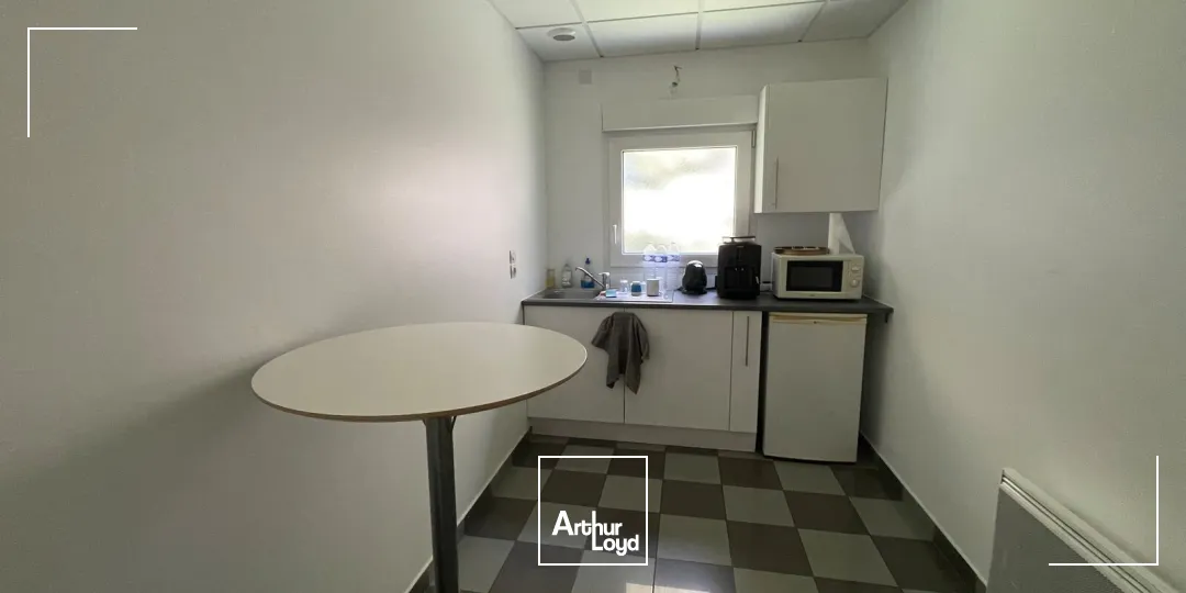 Bureaux - Location - BOUGUENAIS - 44340 - 45.76-45.76 - 7769876