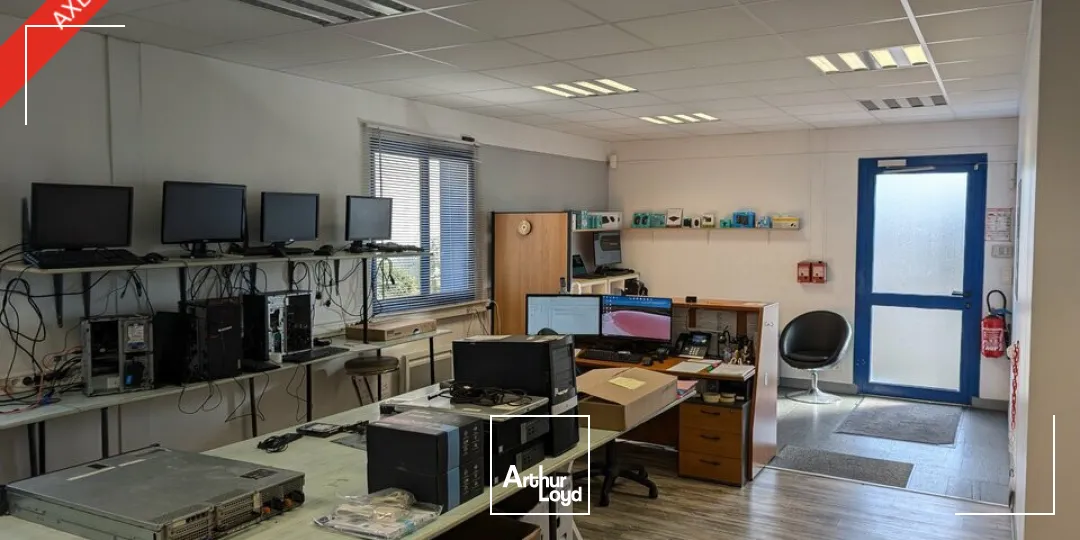 Locaux d'activité & Entrepôts - Vente - LA MEZIERE - 35520 - 500-500 - 7770546