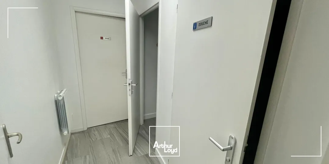 Bureaux - Location - ISNEAUVILLE - 76230 - 93-93 - 7770805