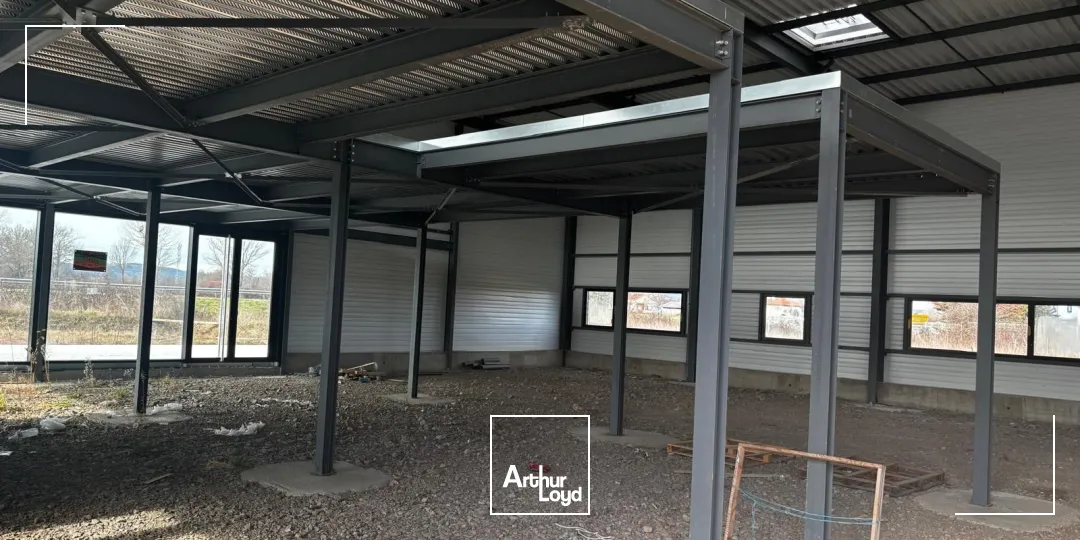 Locaux d'activité & Entrepôts - Vente - MARCLOPT - 42210 - 186-1488 - 7771179