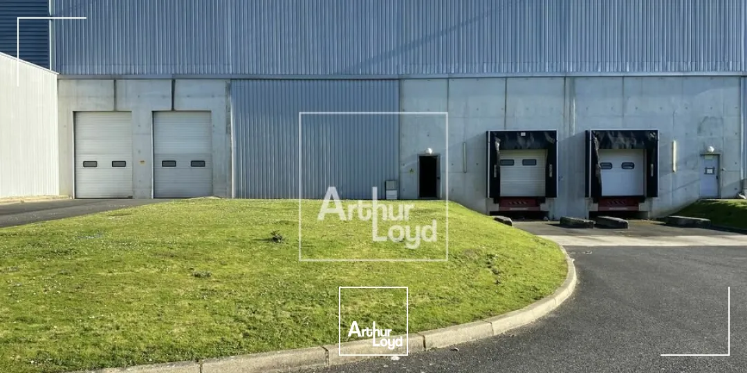 Locaux d'activité & Entrepôts - Location - COMBS LA VILLE - 77380 - 3403-6806 - 7771488