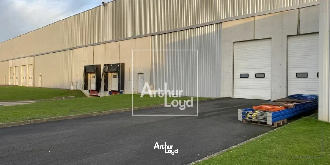 Locaux d'activité & Entrepôts - Location - COMBS LA VILLE - 77380 - 3403-6806 - 7771491