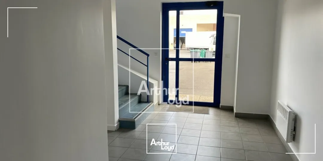 Locaux d'activité & Entrepôts - Location - MOISSY CRAMAYEL - 77550 - 760-760 - 7771554