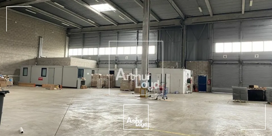 Locaux d'activité & Entrepôts - Location - COMBS LA VILLE - 77380 - 1325-3907 - 7771565