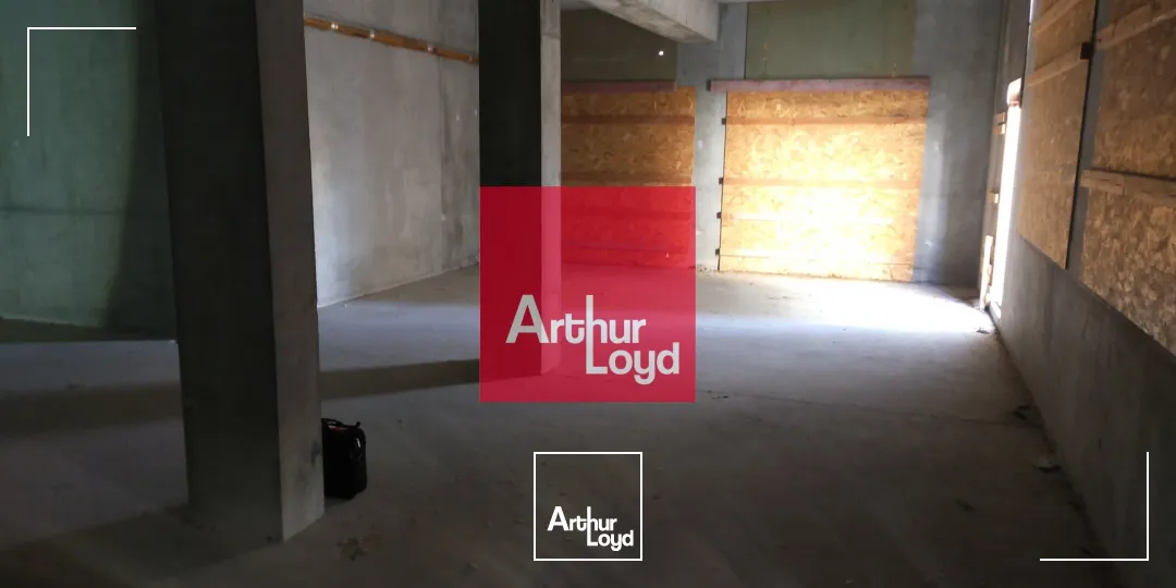 Locaux commerciaux - Location - GRENOBLE - 38100 - 141-141 - 7771976