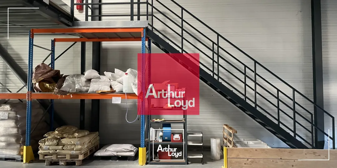 Locaux d'activité & Entrepôts - Location - LE VERSOUD - 38420 - 880-880 - 7772558