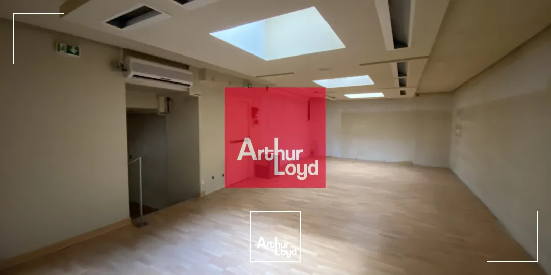 Locaux commerciaux - Vente - GRENOBLE - 38000 - 113.7-113.7 - 7773020