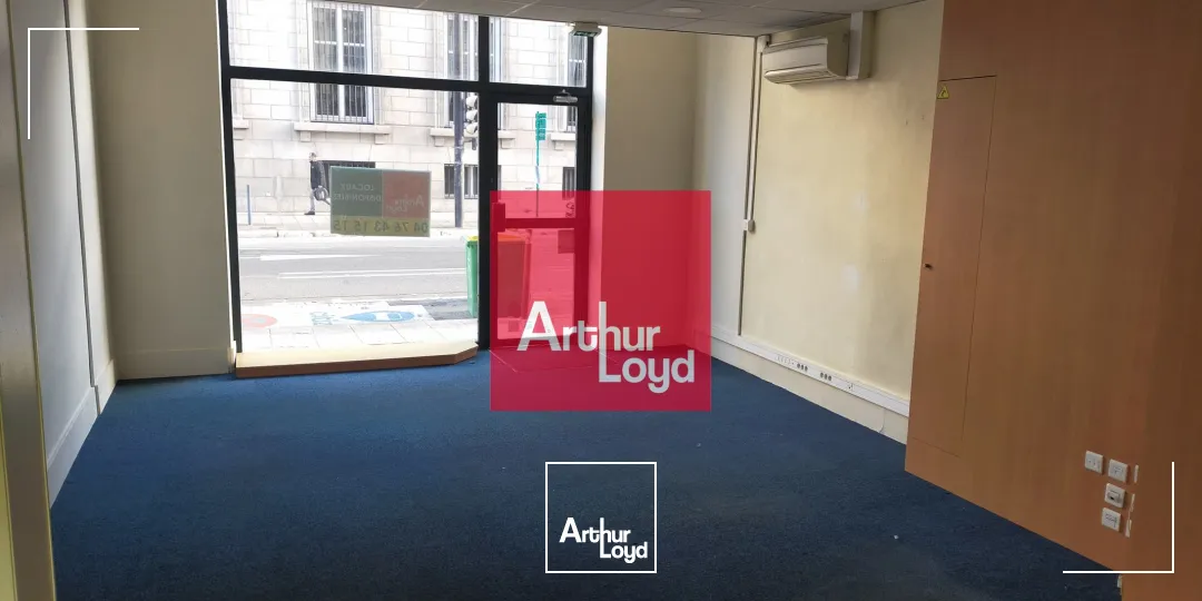 Locaux commerciaux - Location - GRENOBLE - 38000 - 84-84 - 7773158
