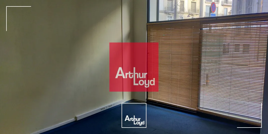Locaux commerciaux - Location - GRENOBLE - 38000 - 84-84 - 7773160