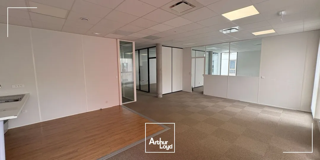 Bureaux - Location - FLEURY LES AUBRAIS - 45400 - 302.99-302.99 - 7773977