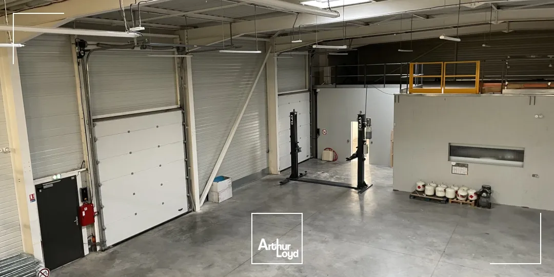 Locaux d'activité & Entrepôts - Vente - LES SORINIERES - 44840 - 810-810 - 7774094