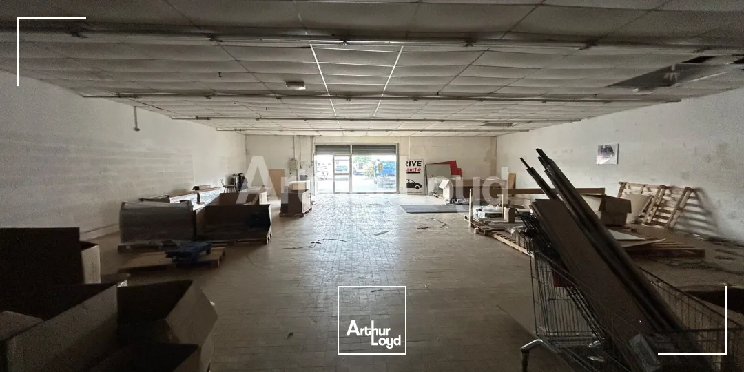 Locaux commerciaux - Location - MONTIGNY EN OSTREVENT - 59182 - 120-416 - 7774324