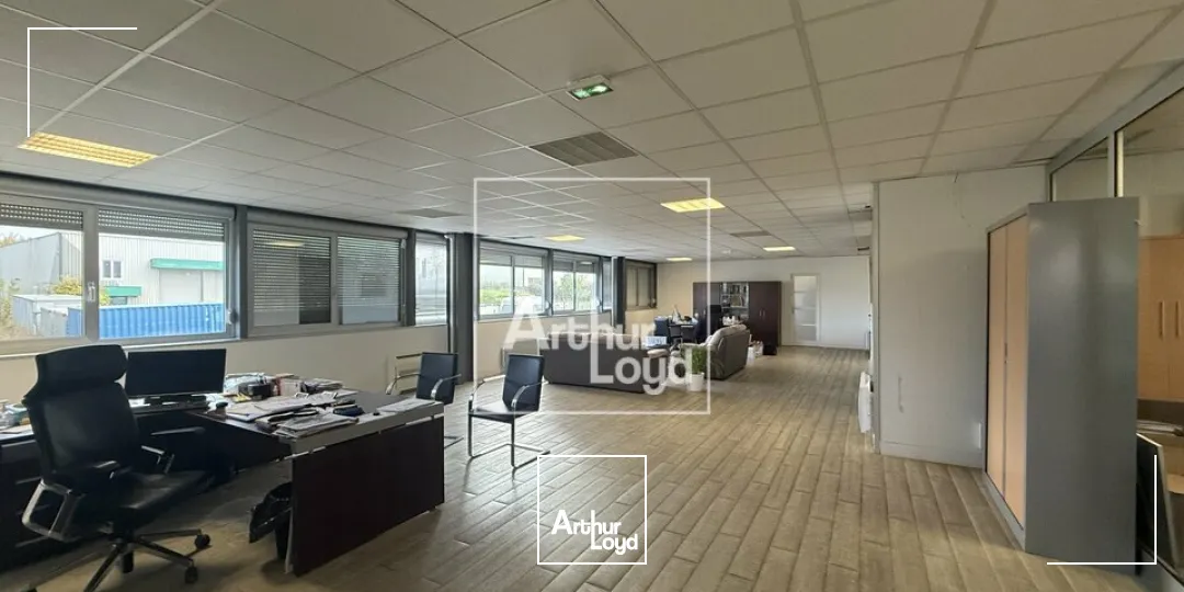 Locaux d'activité & Entrepôts - Vente - MORET SUR LOING - 77250 - 3000-3000 - 7774640