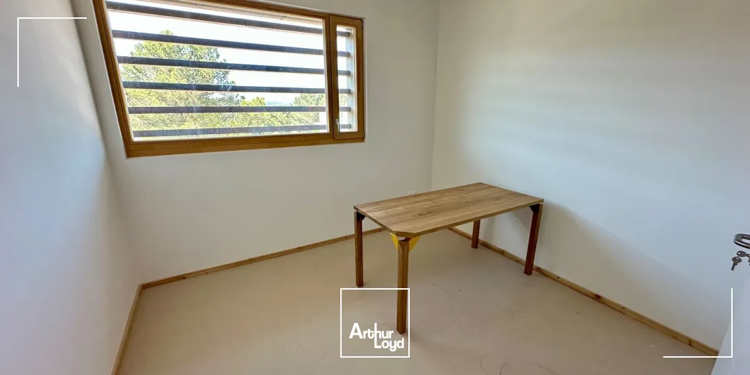 Bureaux - Location - GARDANNE - 13120 - 10-111.65 - 7774744
